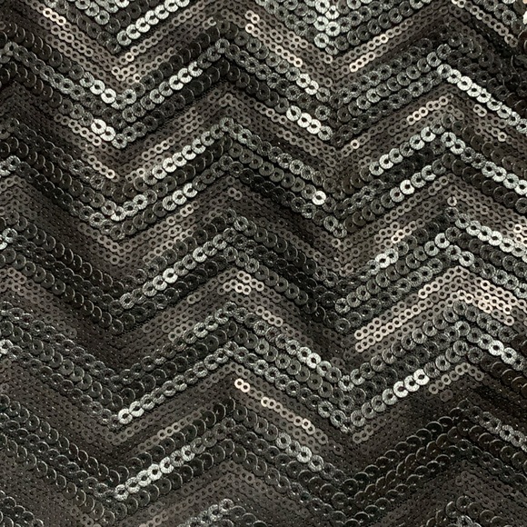 NWT TOBI black sequined mini skirt perfect for New Year’s Eve size small - Picture 6 of 10